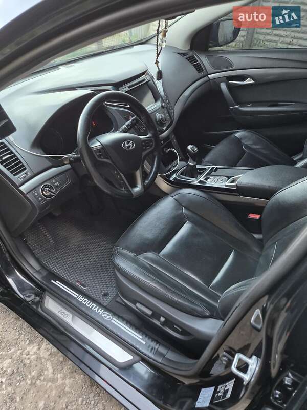 Універсал Hyundai i40 2011 в Кривому Розі