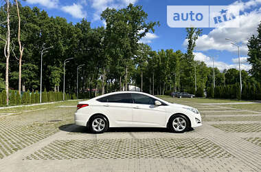 Седан Hyundai i40 2013 в Харкові