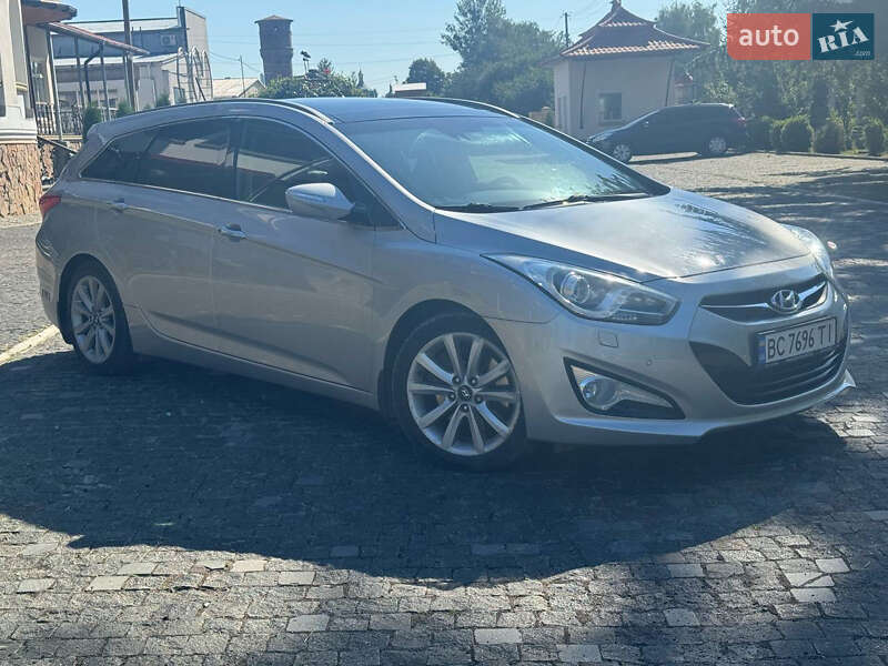 Універсал Hyundai i40 2011 в Золочеві