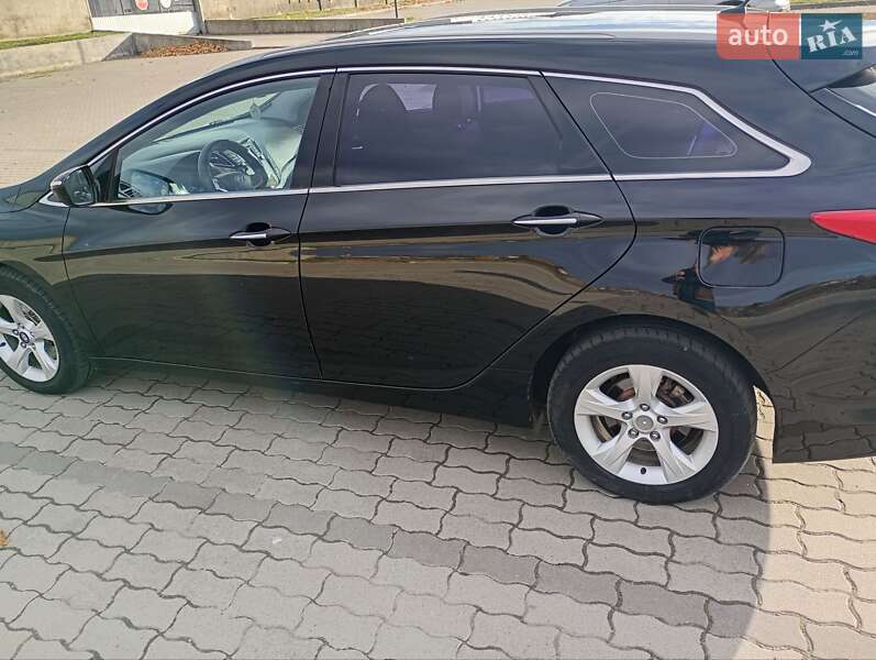 Универсал Hyundai i40 2012 в Шептицькому