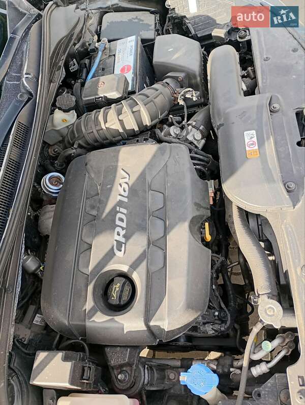 Универсал Hyundai i40 2012 в Шептицькому