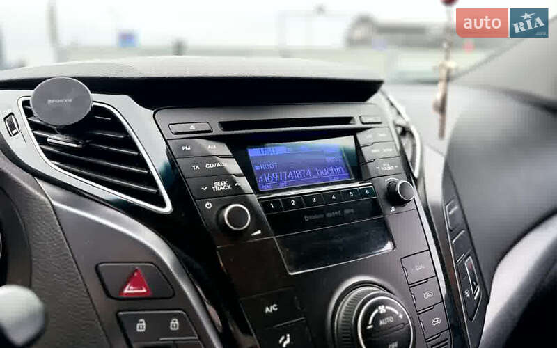 Универсал Hyundai i40 2011 в Мукачево