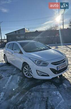 Універсал Hyundai i40 2011 в Нововолинську