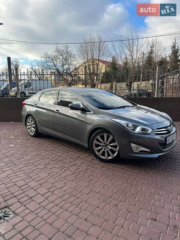 Седан Hyundai i40 2013 в 