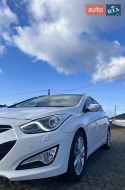 Універсал Hyundai i40 2011 в Ужгороді