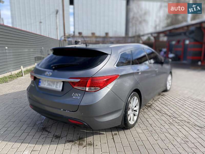 Універсал Hyundai i40 2011 в Радивиліві