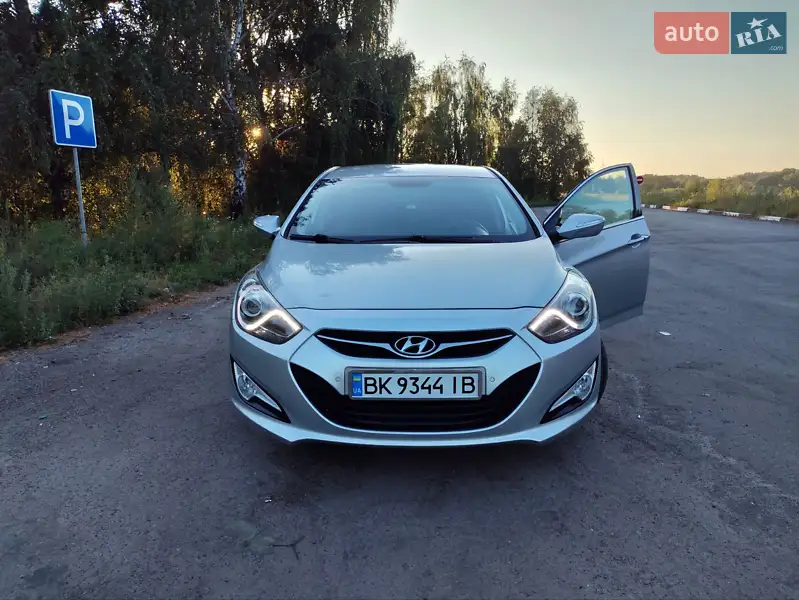 Седан Hyundai i40 2012 в 
