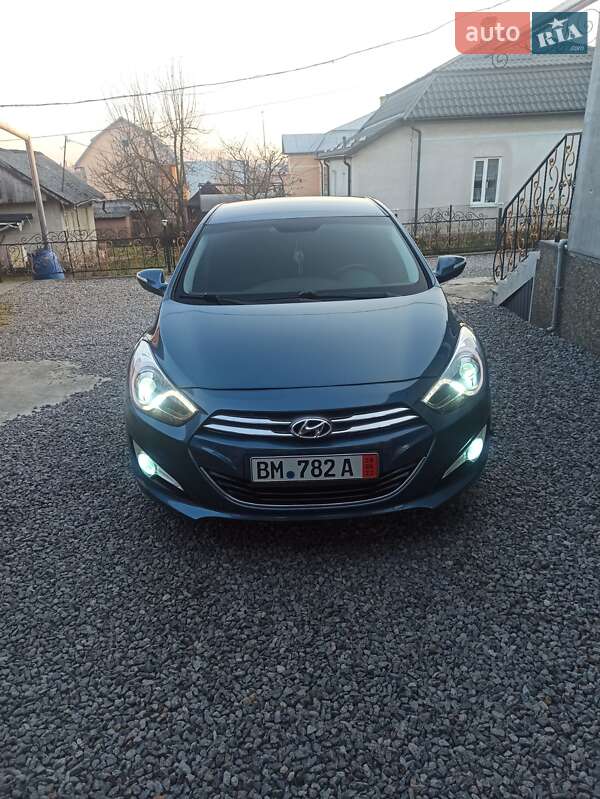 Седан Hyundai i40 2012 в 