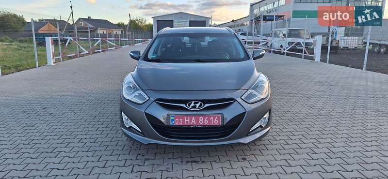 Універсал Hyundai i40 2012 в Нововолинську