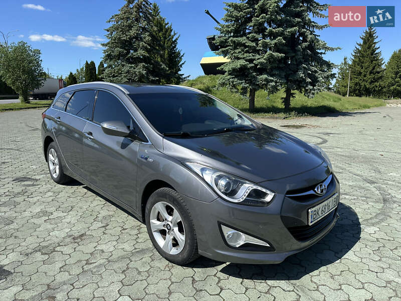 Универсал Hyundai i40 2014 в Дубно