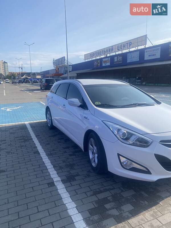 Hyundai i40 2012