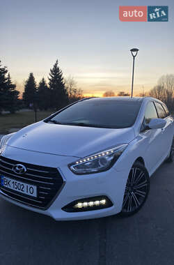Универсал Hyundai i40 2015 в Вараше