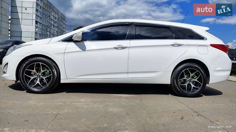 Универсал Hyundai i40 2012 в Нетешине
