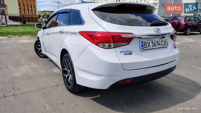 Универсал Hyundai i40 2012 в Нетешине