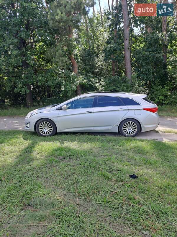 Универсал Hyundai i40 2012 в Киеве