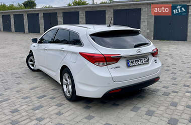 Универсал Hyundai i40 2012 в 