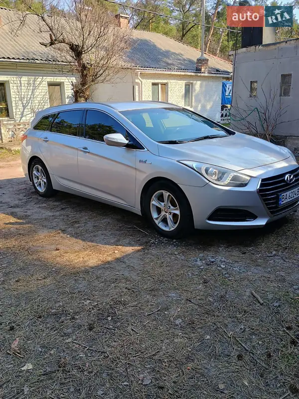 Hyundai i40 2011
