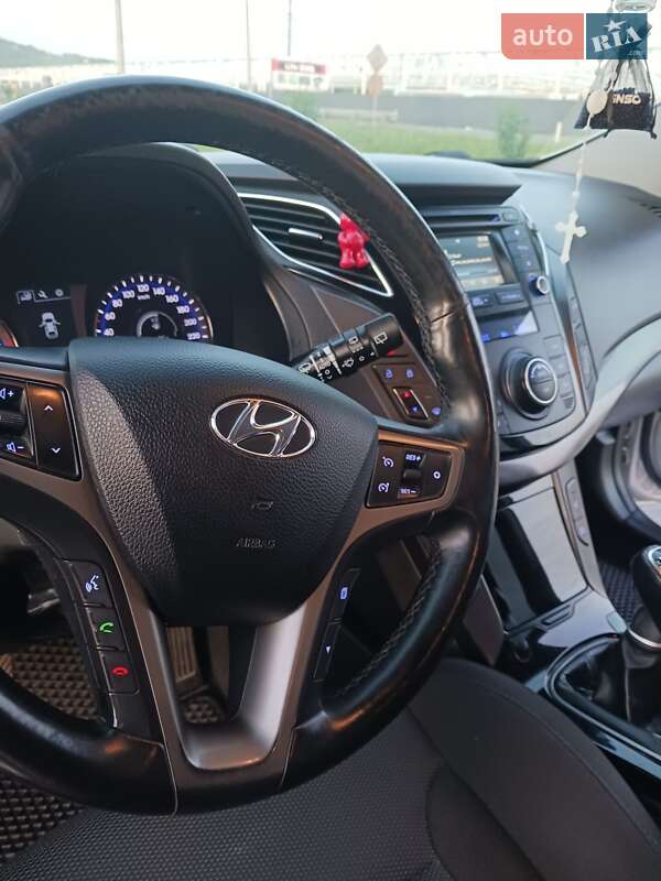 Универсал Hyundai i40 2015 в Мукачево