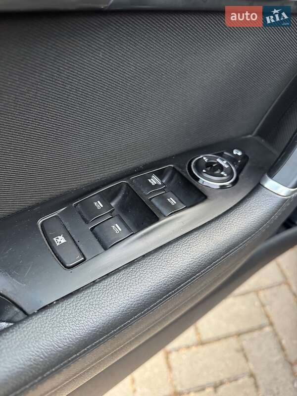 Универсал Hyundai i40 2013 в Золочеве