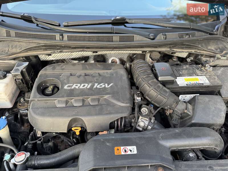 Универсал Hyundai i40 2013 в Золочеве