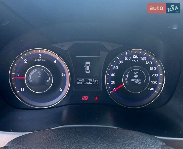 Універсал Hyundai i40 2012 в Львові фото 11 Універсал Hyundai i40 2012 в Львові