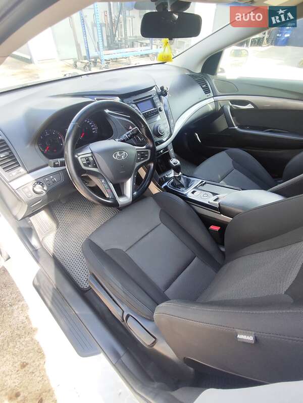 Універсал Hyundai i40 2014 в Львові