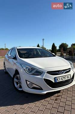 Седан Hyundai i40 2012 в Барышевке