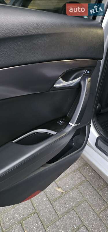 Седан Hyundai i40 2012 в Киеве