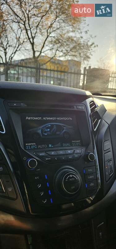 Седан Hyundai i40 2012 в Киеве