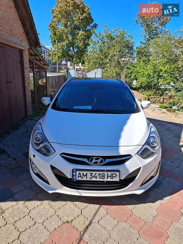 Универсал Hyundai i40 2011 в Романове
