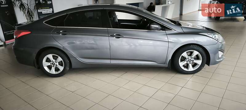 Седан Hyundai i40 2013 в Чернігові фото 4 Седан Hyundai i40 2013 в Чернігові