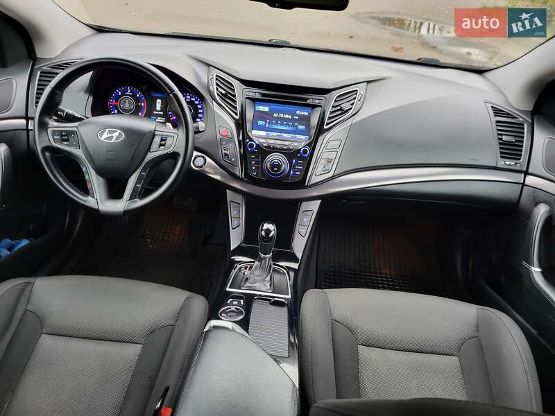 Универсал Hyundai i40 2013 в Ужгороде