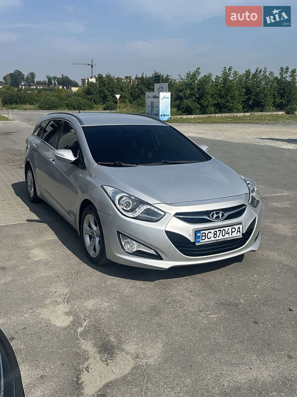 Універсал Hyundai i40 2011 в Золочеві фото 2 Універсал Hyundai i40 2011 в Золочеві