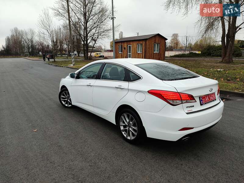 Седан Hyundai i40 2015 в Чернігові