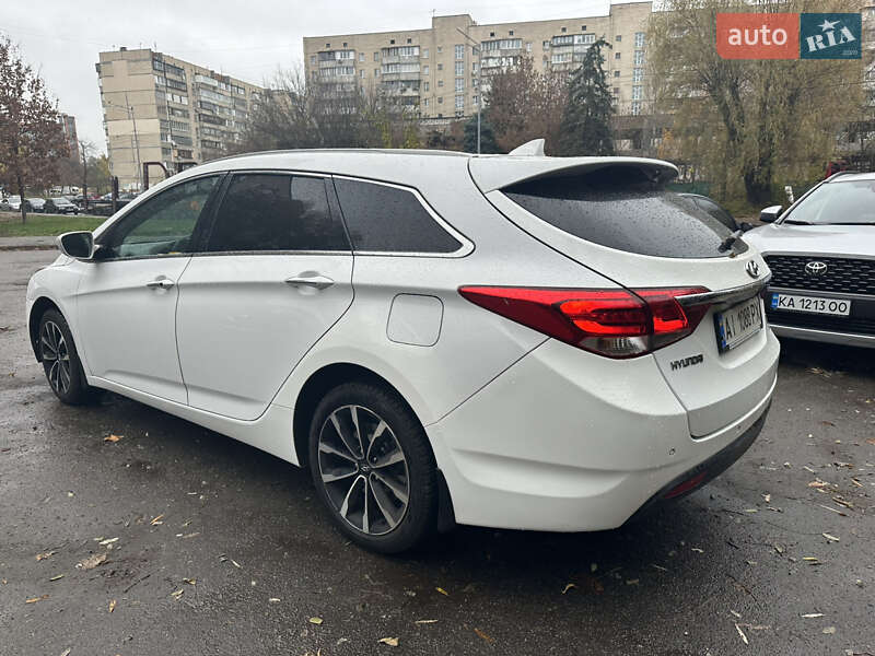 Универсал Hyundai i40 2015 в Киеве фото 24 Универсал Hyundai i40 2015 в Киеве