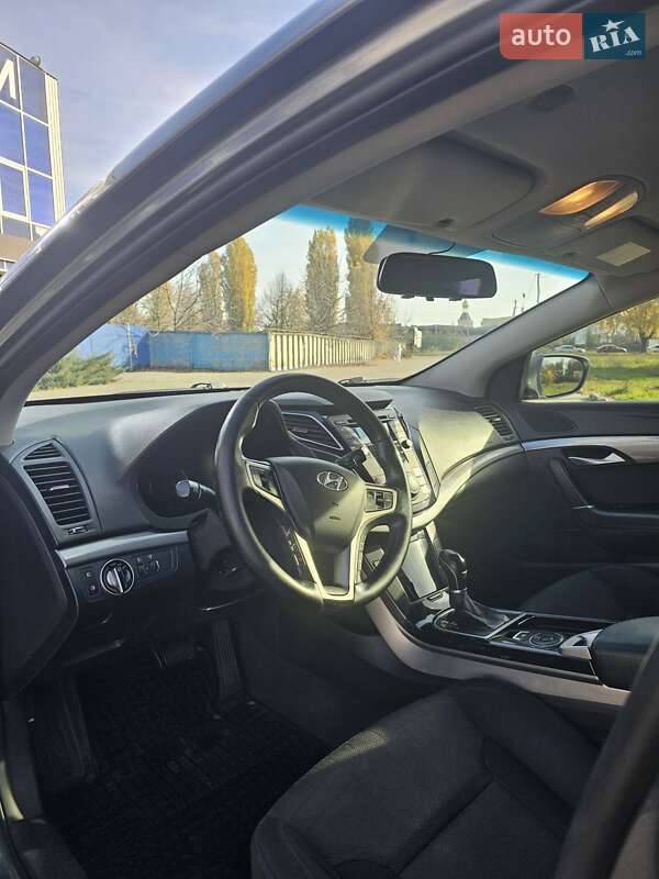 Універсал Hyundai i40 2013 в Ужгороді