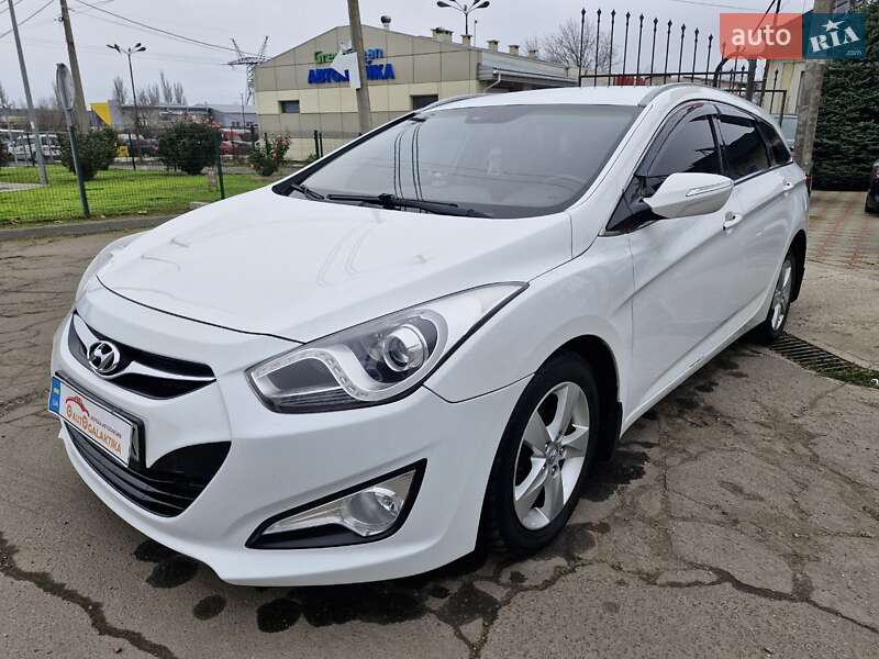 Універсал Hyundai i40 2011 в Миколаєві