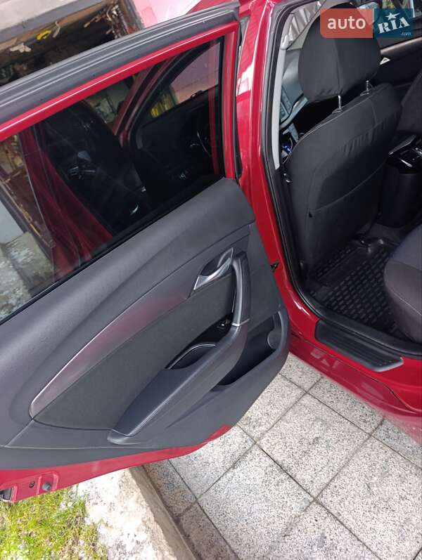 Универсал Hyundai i40 2015 в Житомире