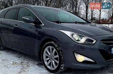 Универсал Hyundai i40 2011 в Старой Выжевке
