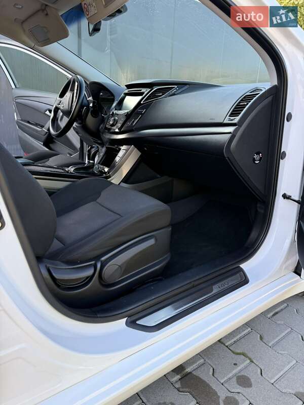 Универсал Hyundai i40 2016 в Дубно фото 42 Универсал Hyundai i40 2016 в Дубно
