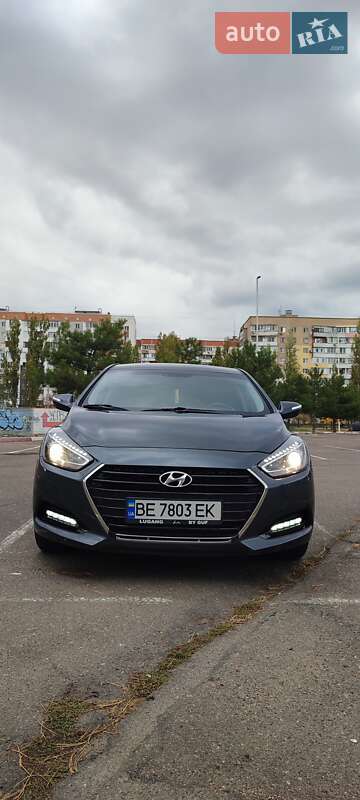 Седан Hyundai i40 2015 в Днепре
