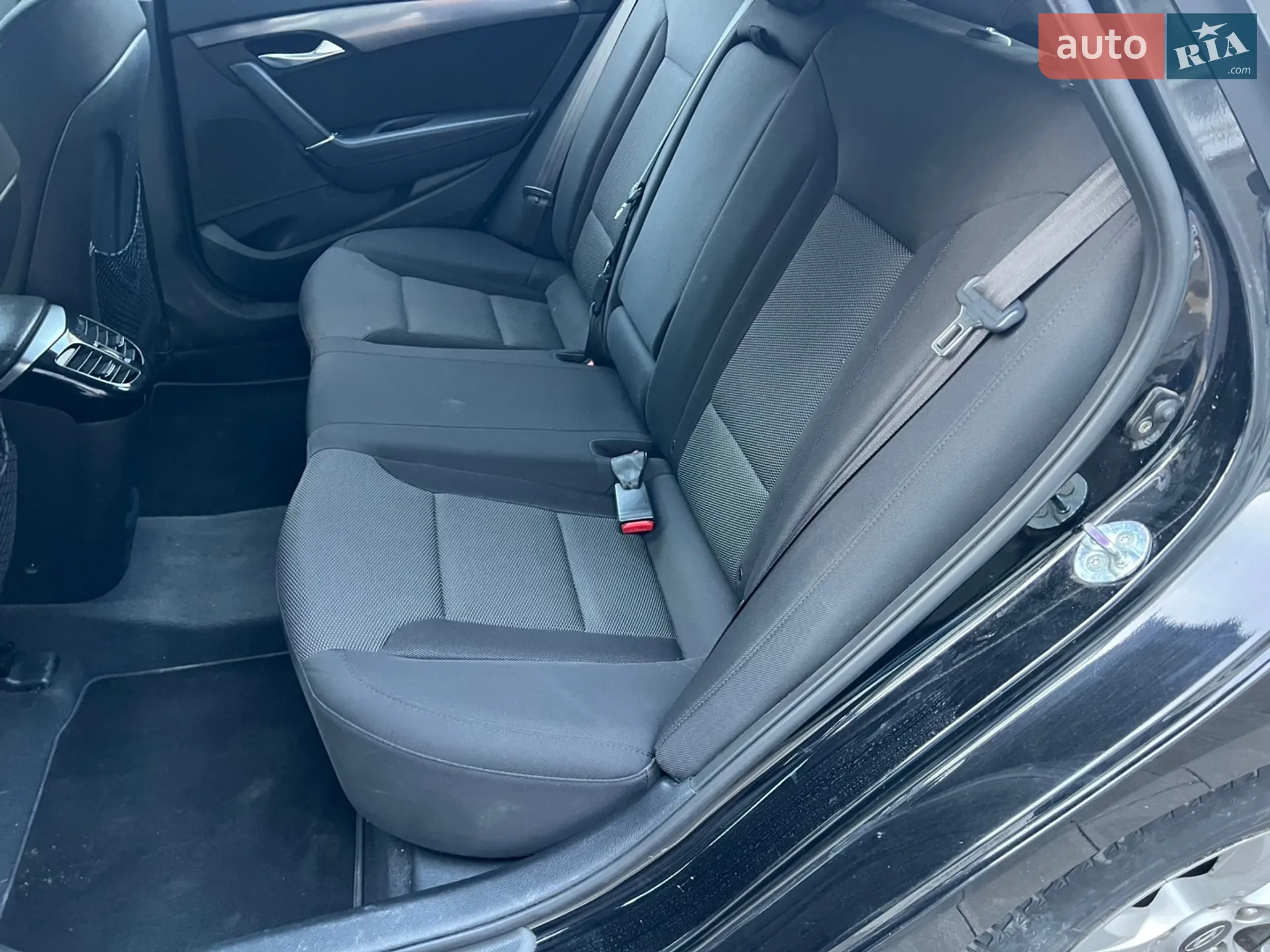 Hyundai i40 2013 VIN KMHLC81UADU053571 фото оголошення 12 з 17