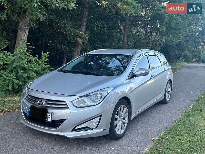 Универсал Hyundai i40 2011 в Киеве