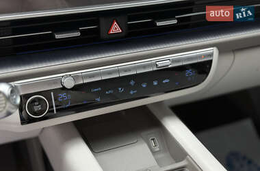 Фастбэк Hyundai Ioniq 6 2023 в 