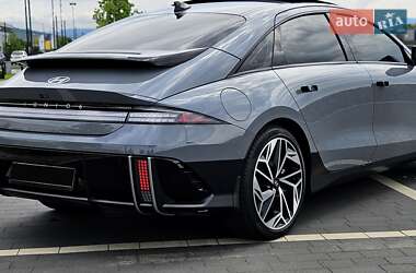 Фастбэк Hyundai Ioniq 6 2023 в 