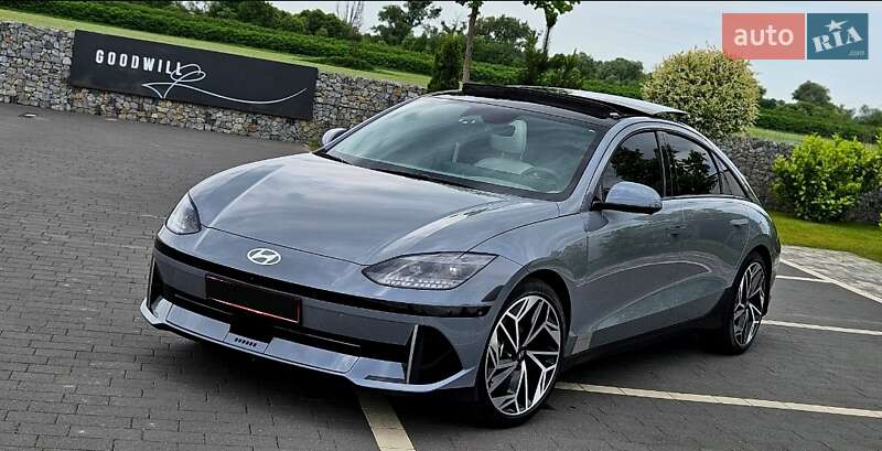 Фастбэк Hyundai Ioniq 6 2023 в 