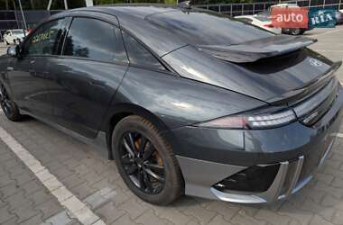 Фастбэк Hyundai Ioniq 6 2023 в 