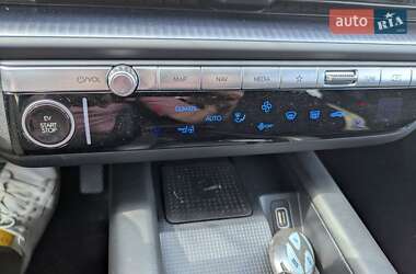 Фастбэк Hyundai Ioniq 6 2023 в 