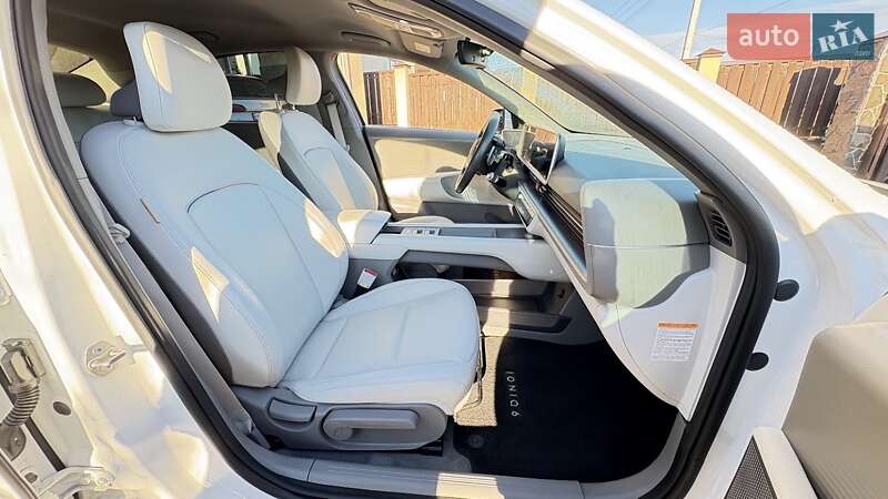 Фастбэк Hyundai Ioniq 6 2023 в Львове фото 27 Фастбэк Hyundai Ioniq 6 2023 в Львове