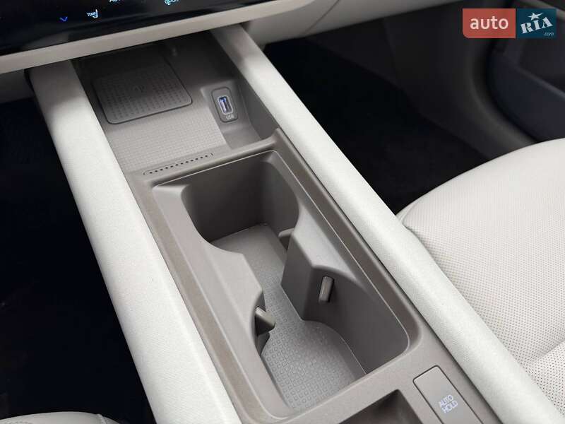 Фастбэк Hyundai Ioniq 6 2024 в Львове фото 22 Фастбэк Hyundai Ioniq 6 2024 в Львове